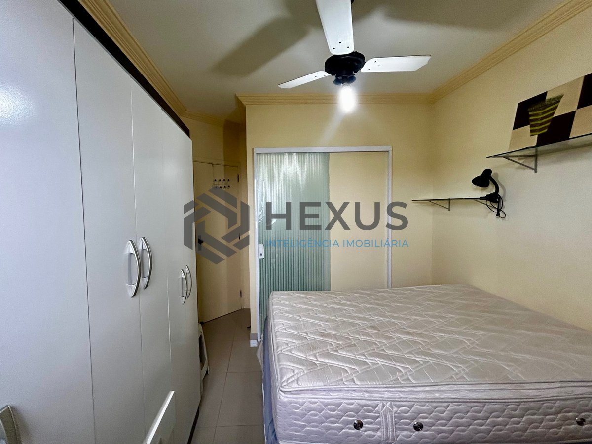 Foto 17 de Apartamento com varanda e lazer na Praia da Enseada, Guaruja