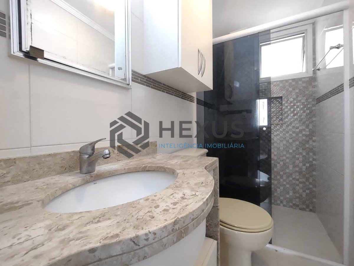 Foto 10 de Apartamento com varanda e lazer na Praia da Enseada, Guaruja