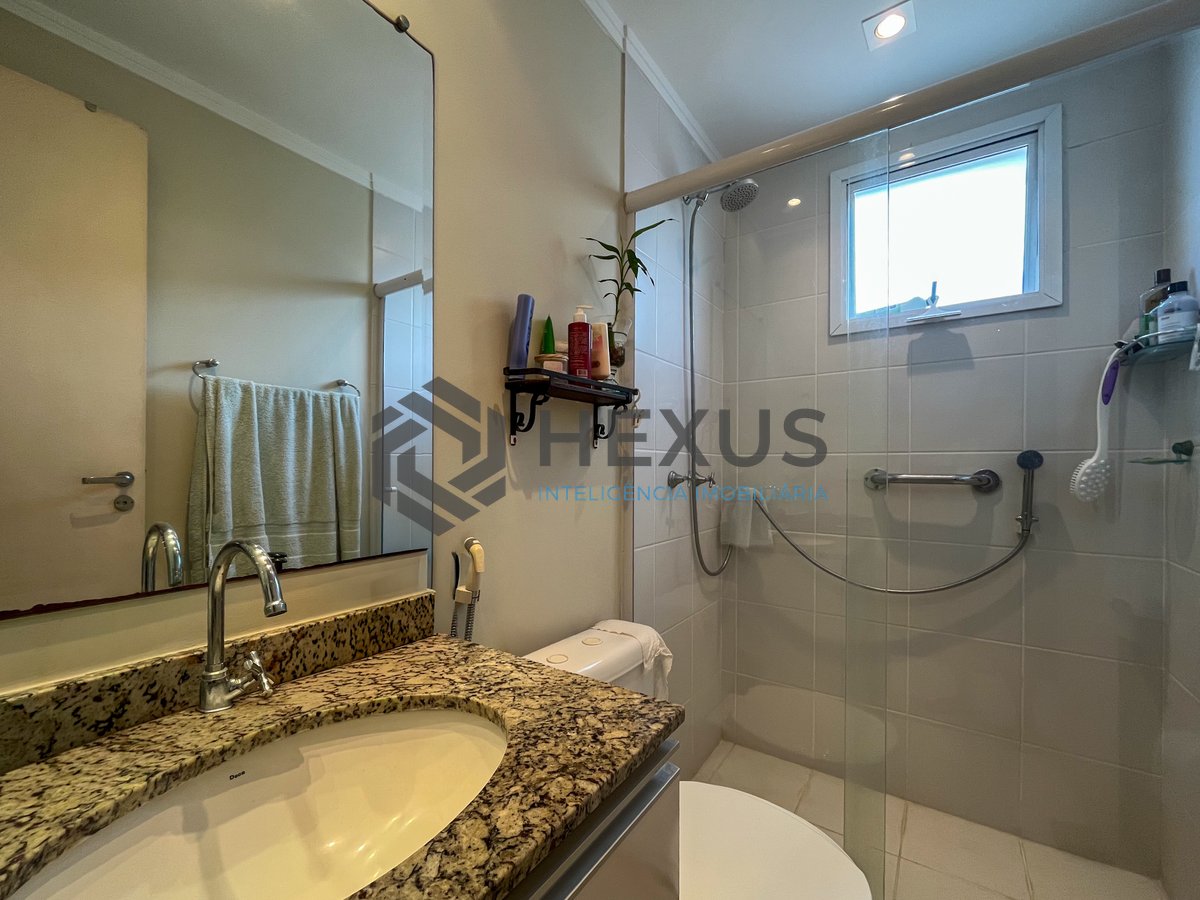 Foto 26 de Apartamento com varanda e lazer na Praia das Asturias, Guaruja