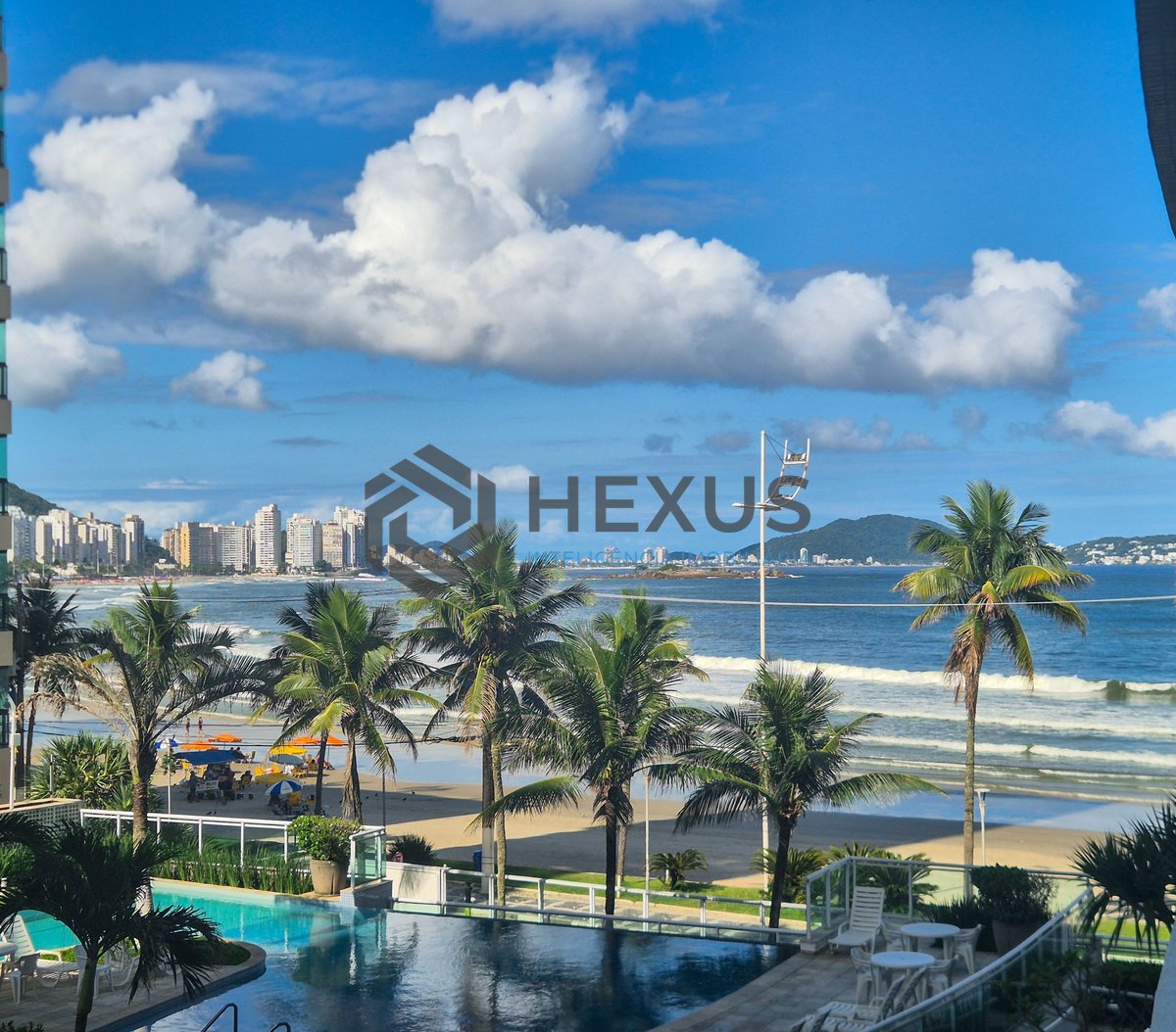 Foto 2 de Apartamento com varanda gourmet vista mar e lazer na Praia das Astúrias, Guarujá