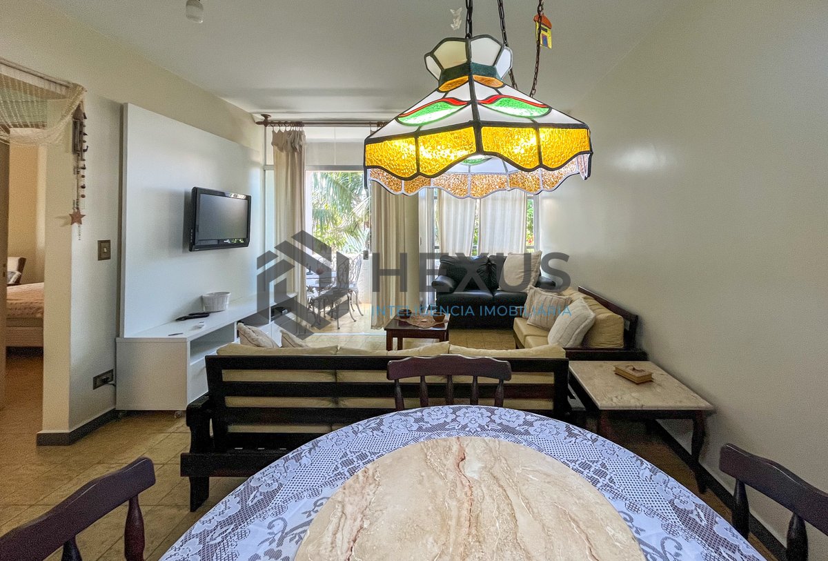 Foto 3 de Apartamento com varanda na quadra mar no Tombo, Guarujá