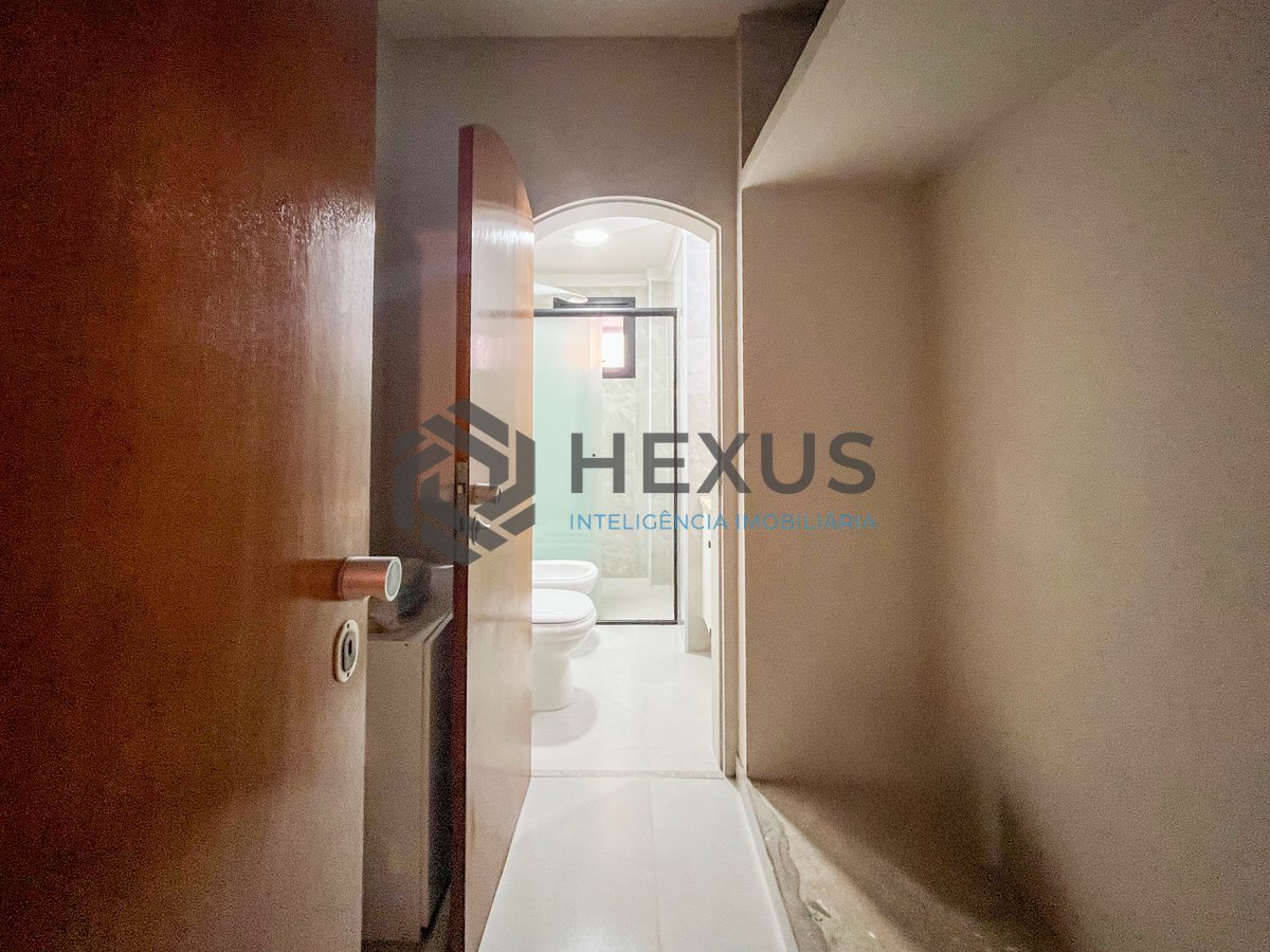 Foto 17 de Apartamento com varanda e lazer na Praia das Pitangueiras, Guaruja