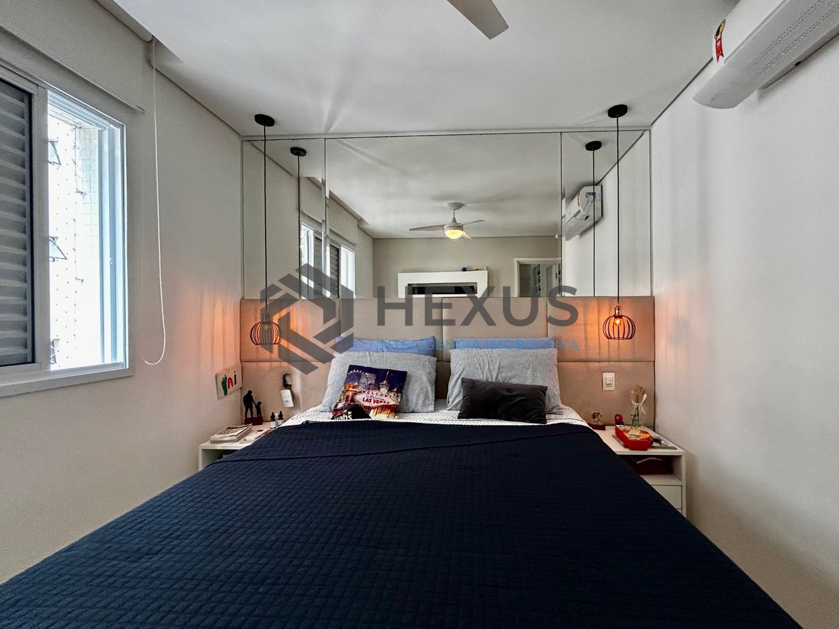 Foto 15 de Apartamento reformado com varanda gourmet e lazer na Praia das Pitangueiras, Guaruja