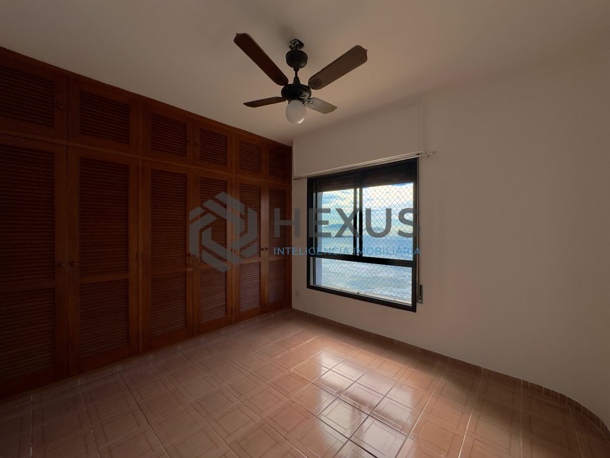 Foto 20 de Apartamento frente mar com varanda vista mar e lazer no Jardim Astúrias, Guarujá