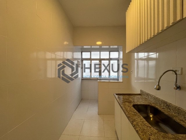 Foto 7 de Apartamento na Praia das Pitangueiras, Guaruja