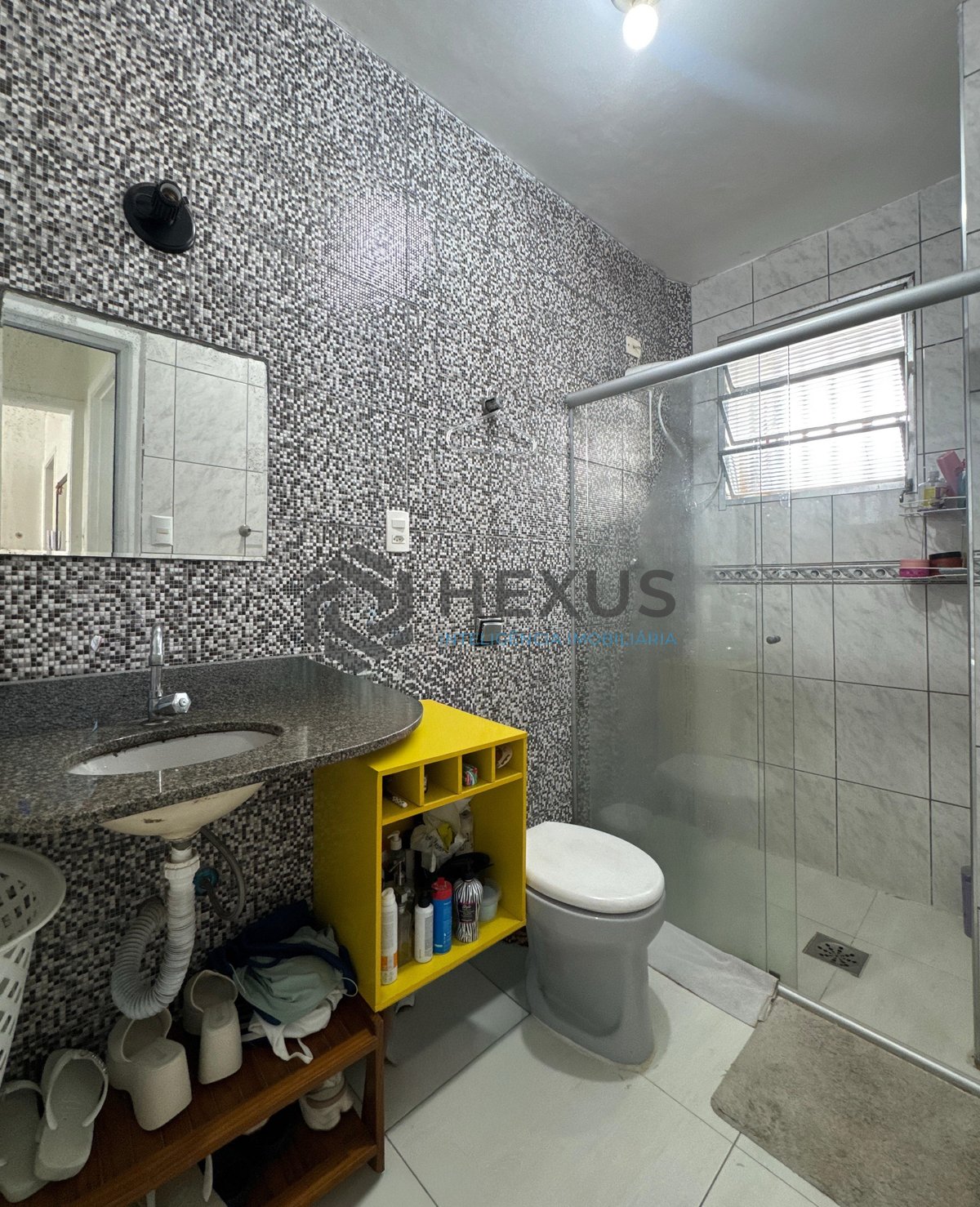 Foto 12 de Apartamento a 50m da Praia das Pitangueiras, Guaruja