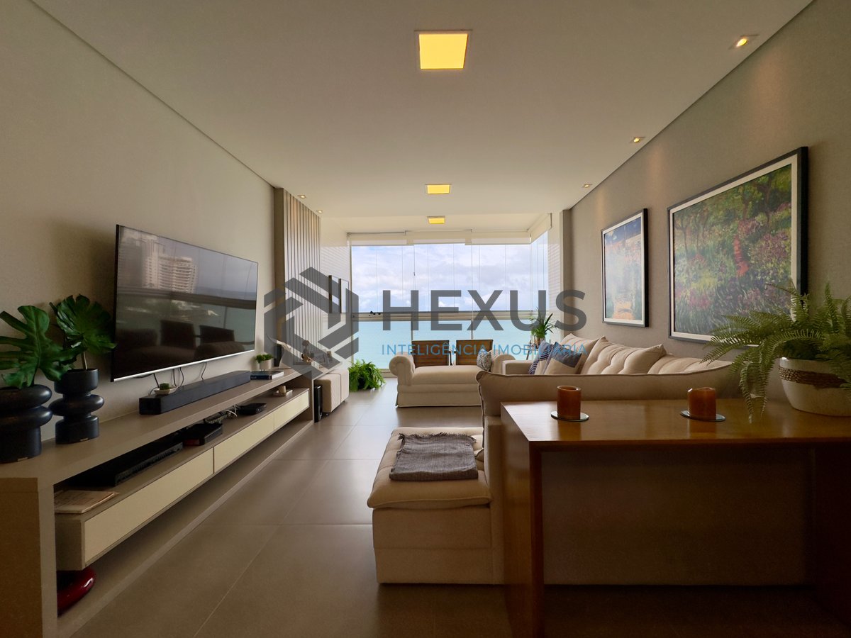 Foto 12 de Apartamento reformado frente mar com varanda gourmet e lazer na Praia das Asturias, Guaruja