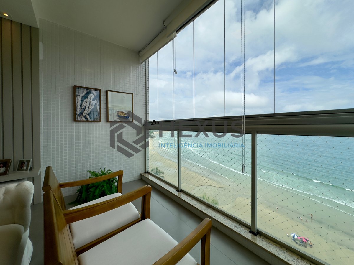 Foto 3 de Apartamento reformado frente mar com varanda gourmet e lazer na Praia das Asturias, Guaruja