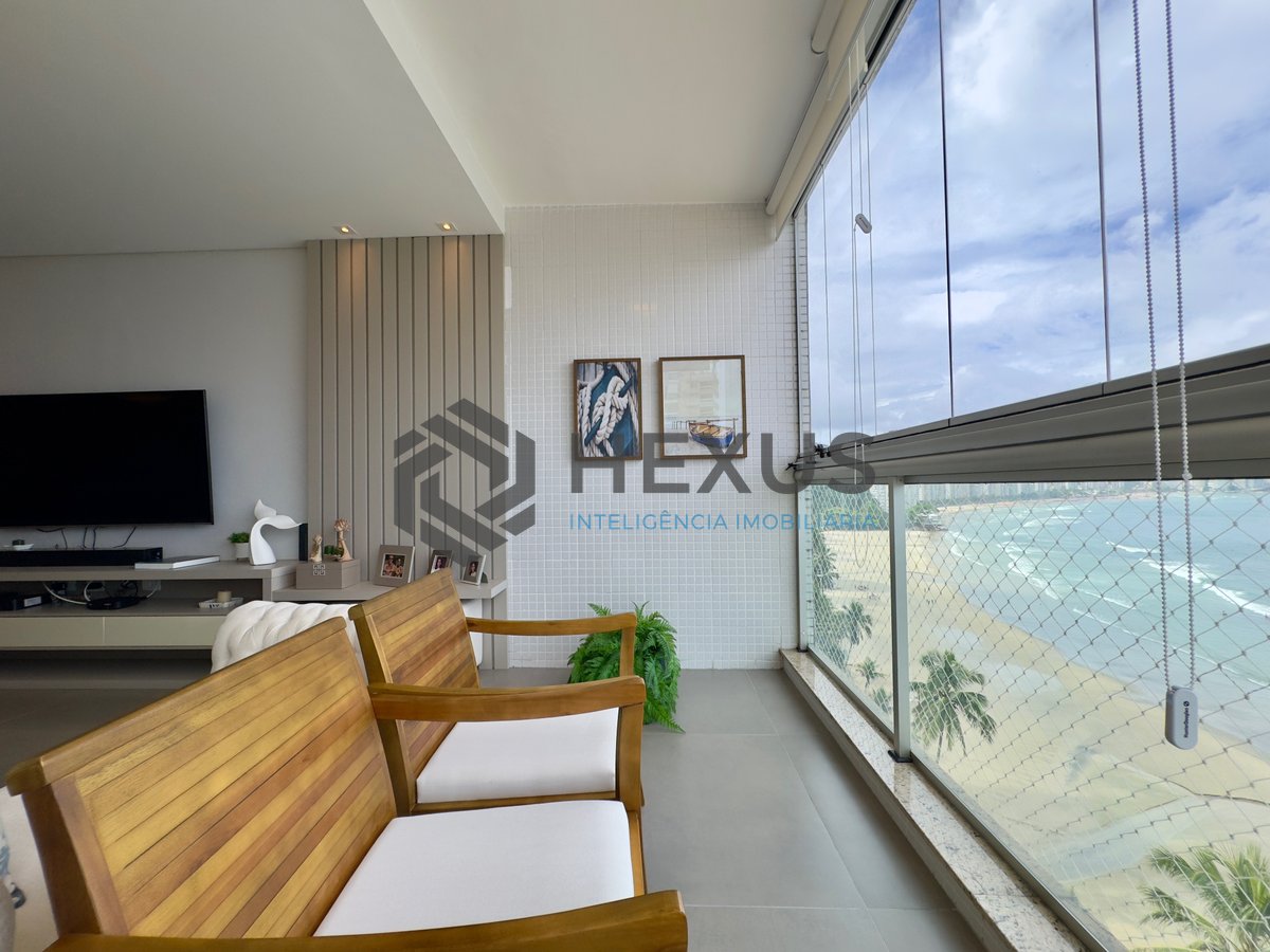 Foto 8 de Apartamento reformado frente mar com varanda gourmet e lazer na Praia das Asturias, Guaruja