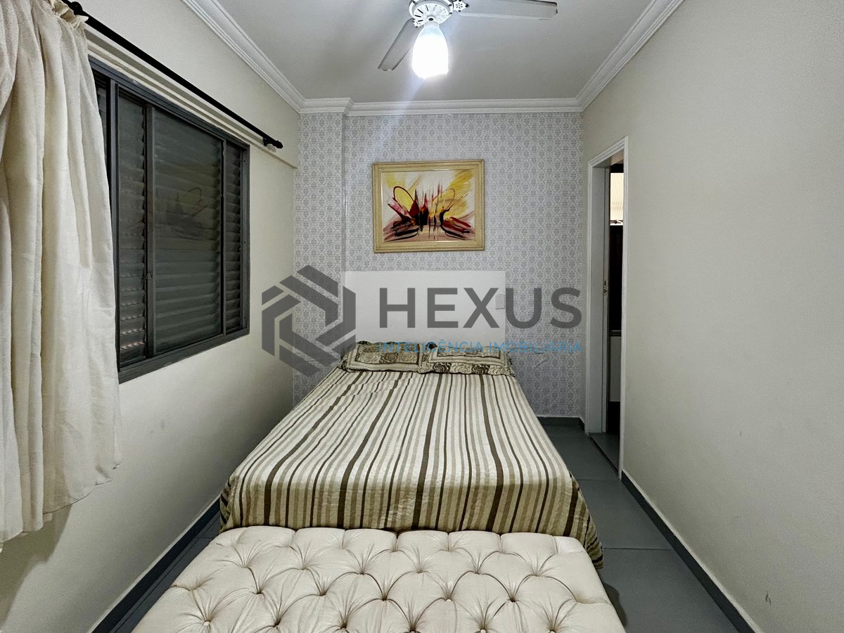 Foto 12 de Apartamento com varanda e lazer na Praia da Enseada, Guaruja