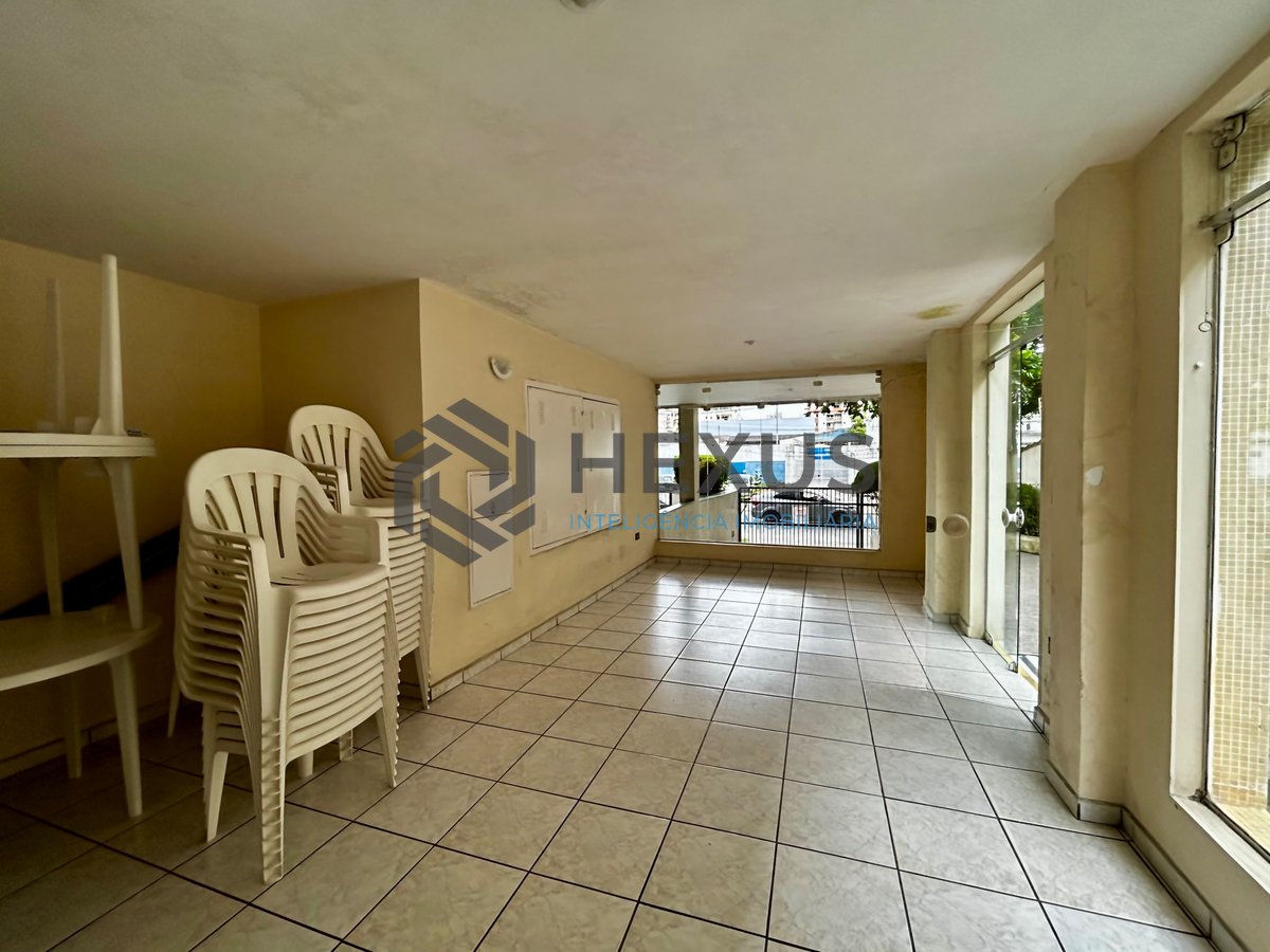 Foto 20 de Apartamento com varanda e lazer na Praia da Enseada, Guaruja