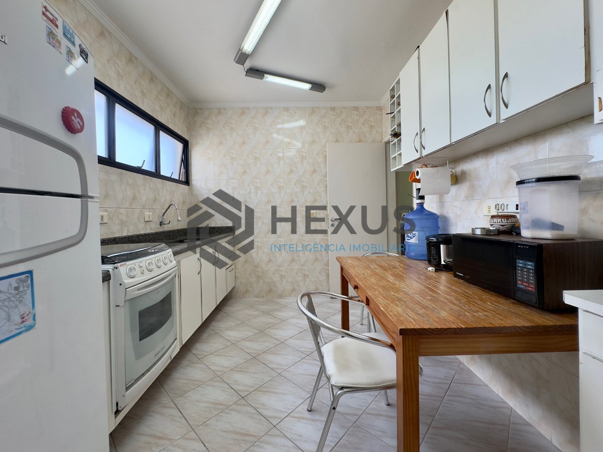 Foto 7 de Apartamento com varanda e lazer na Praia das Asturias, Guaruja