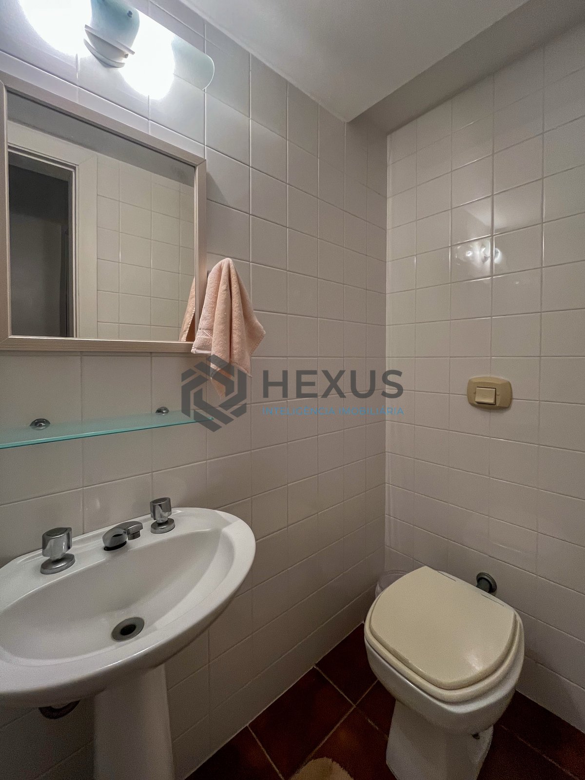 Foto 23 de Apartamento com varanda, 2 vagas e lazer à venda, Pitangueiras, Guarujá, SP