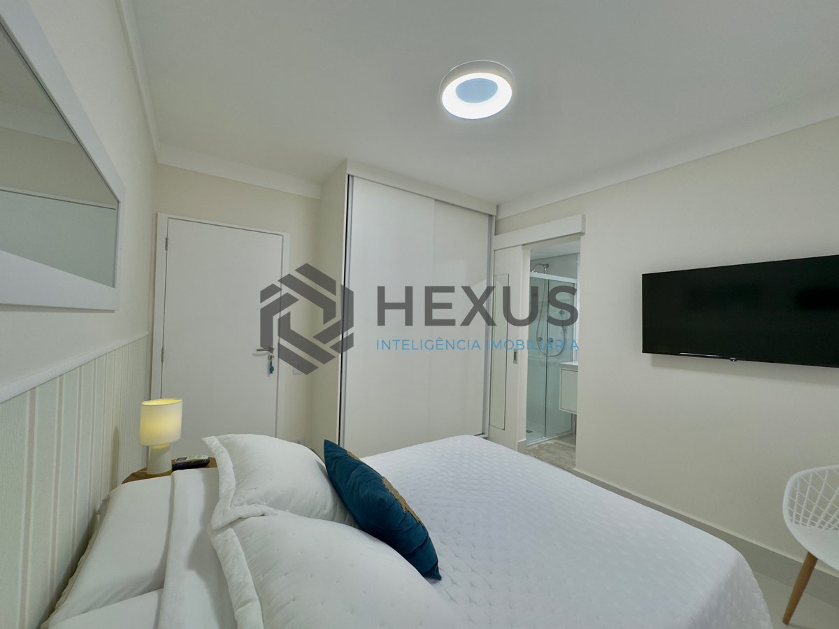 Foto 36 de Apartamento reformado frente mar com varanda e lazer na Praia das Asturias, Guaruja
