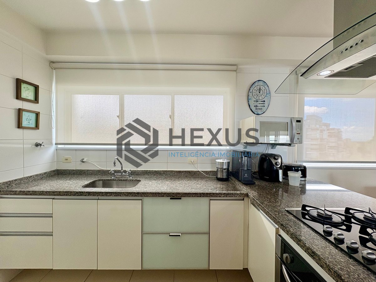 Foto 26 de Apartamento com varanda gourmet vista mar e lazer na Praia da Enseada, Guaruja