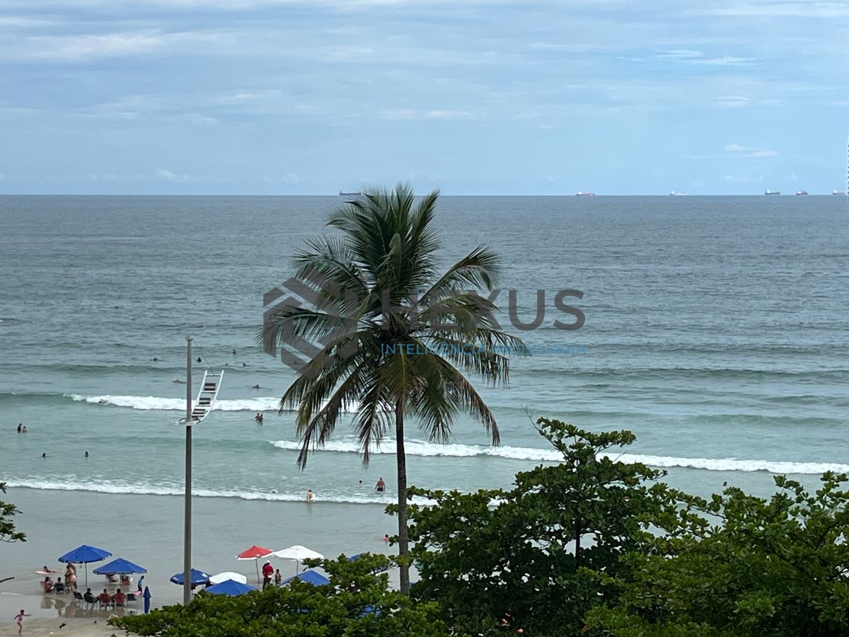 Foto 14 de Apartamento frente mar com varanda na Praia das Pitangueiras, Guaruja