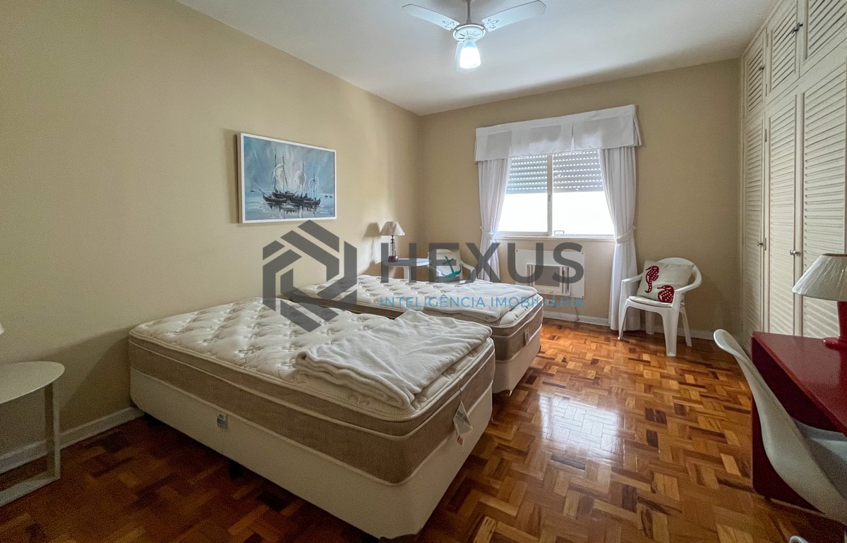 Foto 31 de Apartamento frente mar com varanda na Praia das Pitangueiras, Guaruja