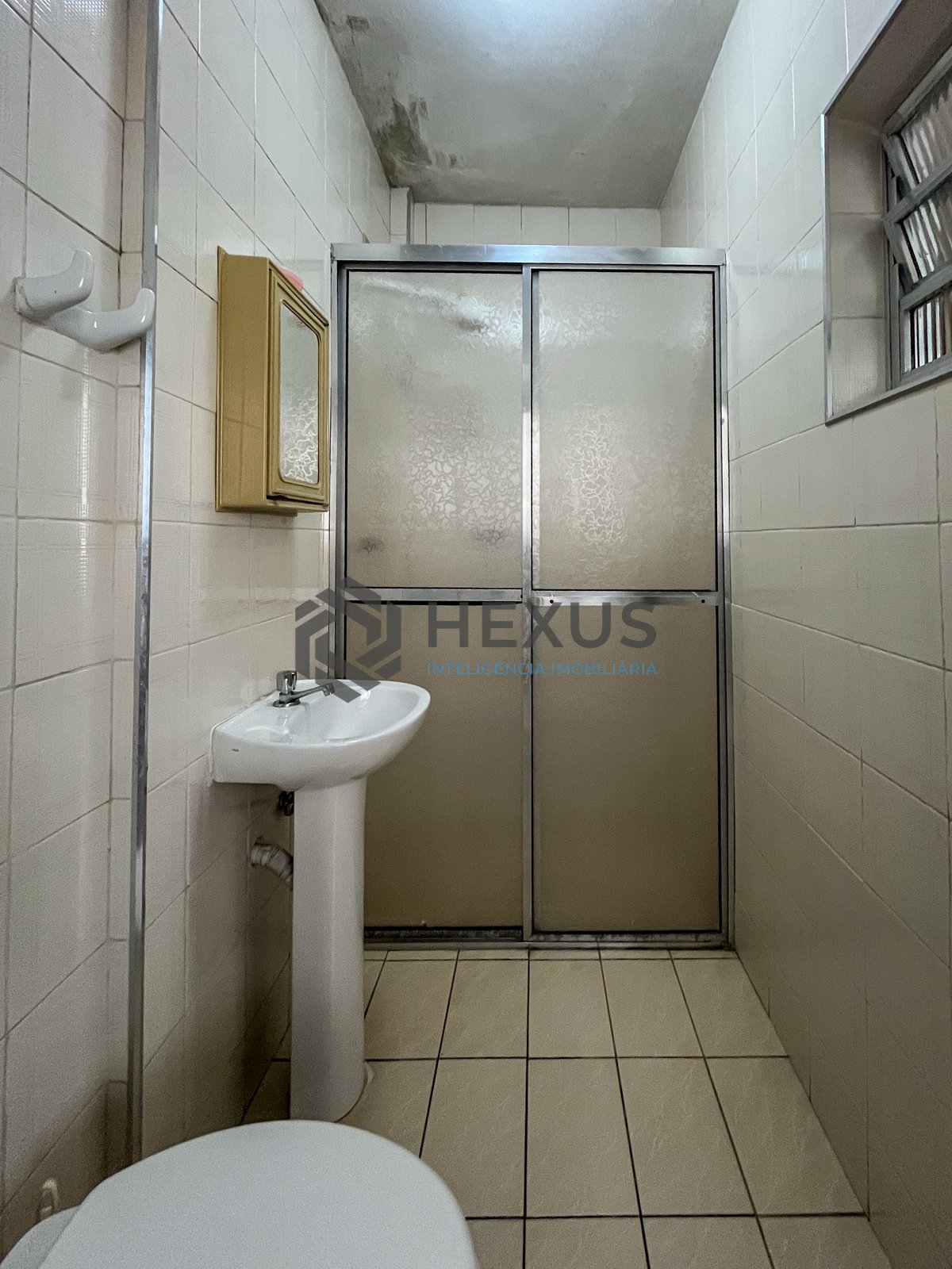 Foto 47 de Apartamento frente mar com varanda na Praia das Pitangueiras, Guaruja