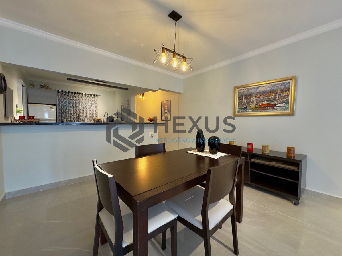 Foto 20 de Apartamento com varanda e lazer na beira mar da Praia das Pitangueiras, Guaruja