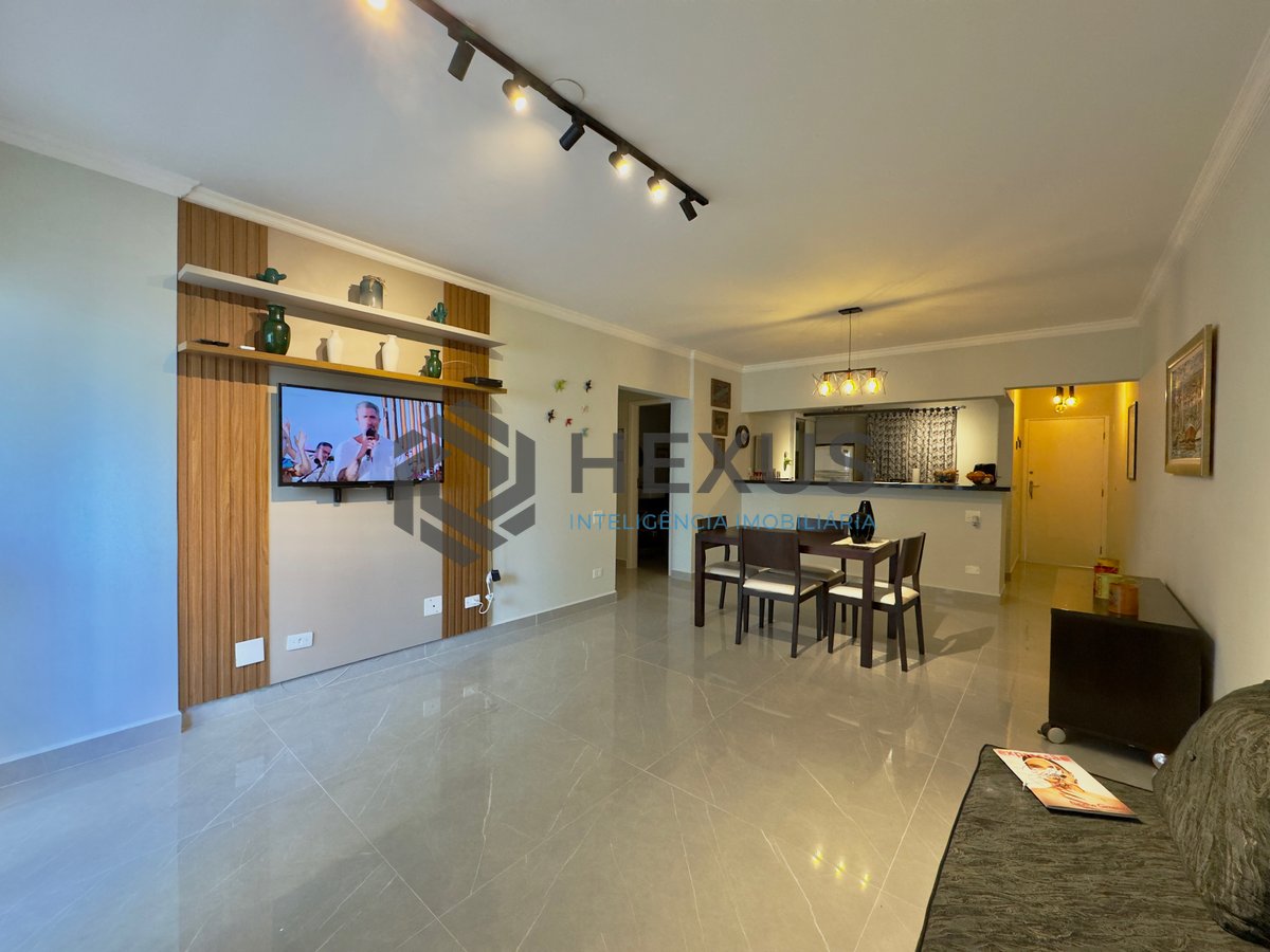 Foto 4 de Apartamento com varanda e lazer na beira mar da Praia das Pitangueiras, Guaruja