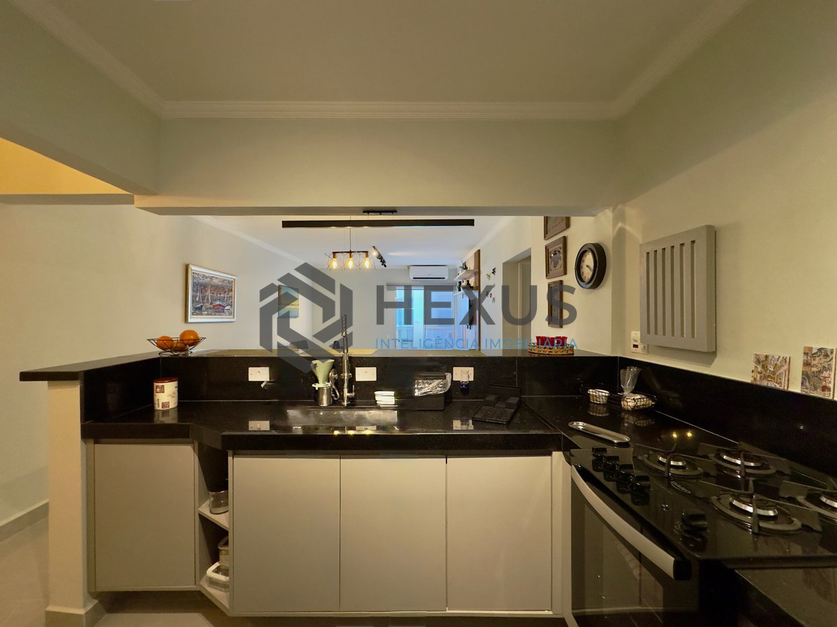 Foto 32 de Apartamento com varanda e lazer na beira mar da Praia das Pitangueiras, Guaruja