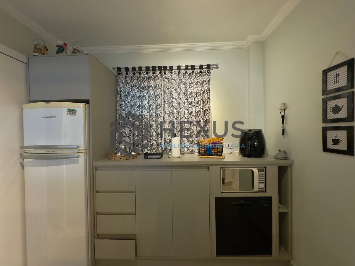 Foto 39 de Apartamento com varanda e lazer na beira mar da Praia das Pitangueiras, Guaruja