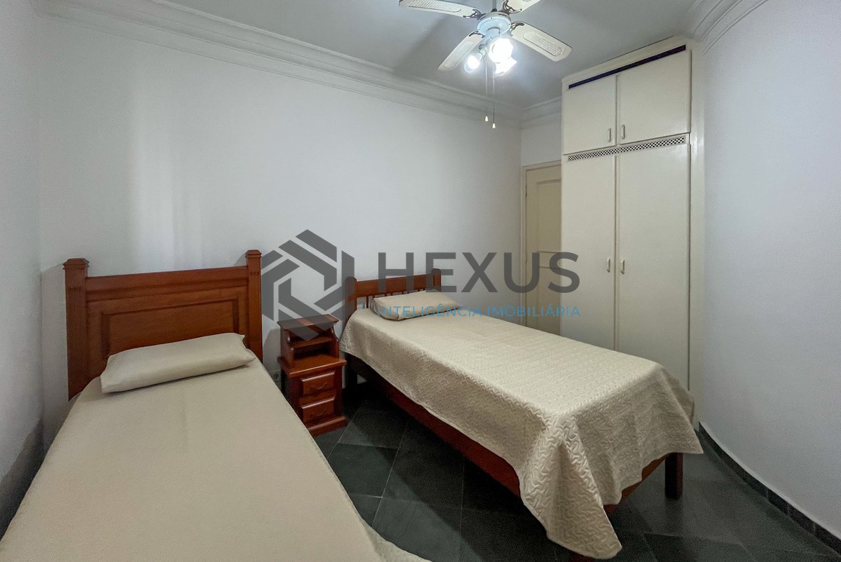 Foto 23 de Apartamento com varanda e lazer na beira mar da Praia das Pitangueiras, Guaruja