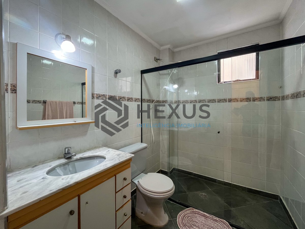 Foto 34 de Apartamento com varanda e lazer na beira mar da Praia das Pitangueiras, Guaruja