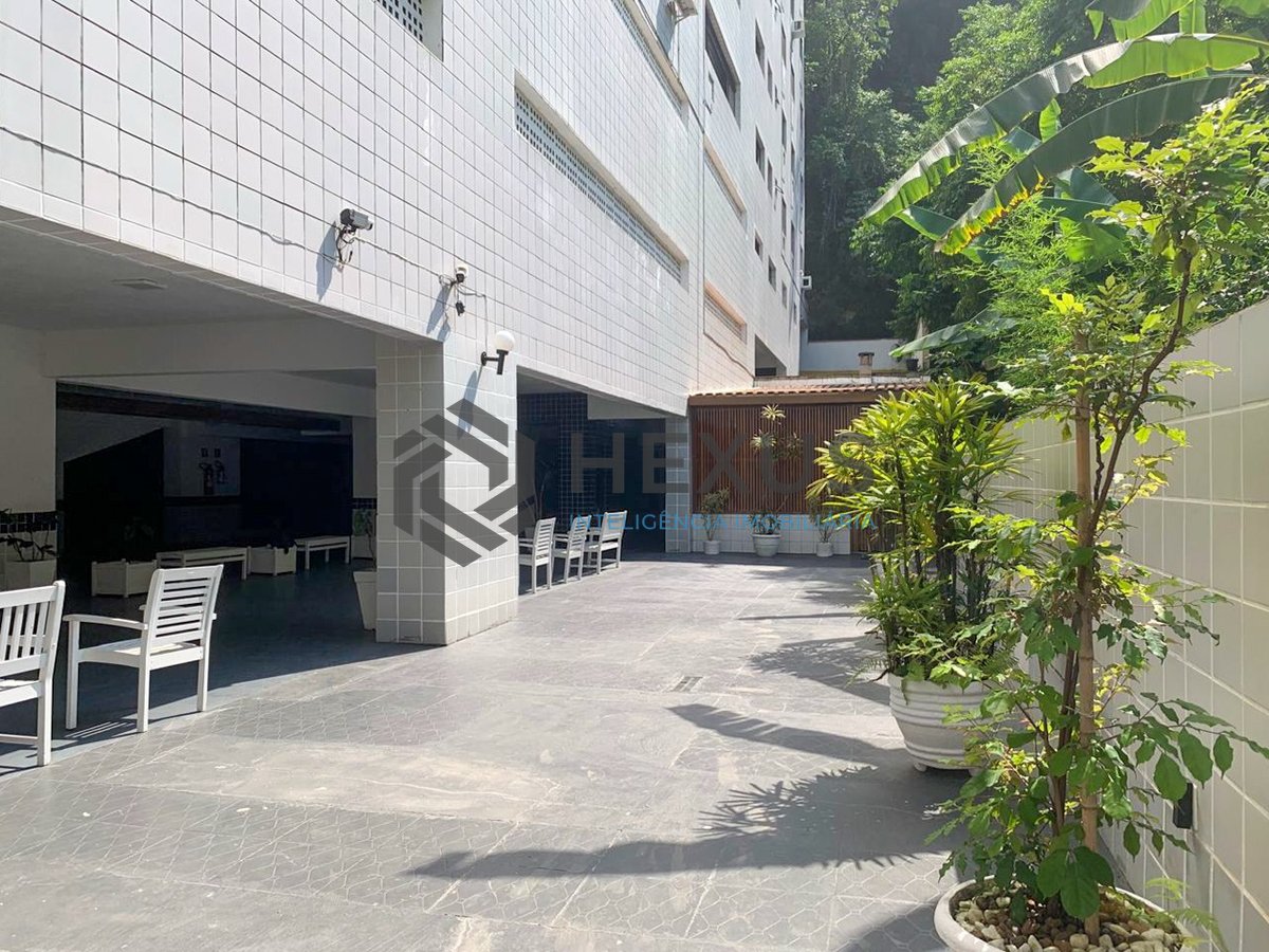 Foto 36 de Apartamento com varanda e lazer na beira mar da Praia das Pitangueiras, Guaruja