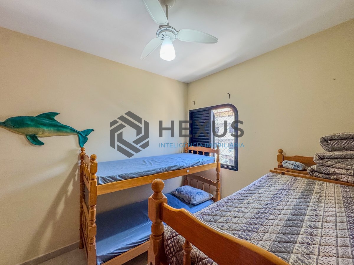 Foto 9 de Apartamento com varanda na Praia do Tombo, Guaruja
