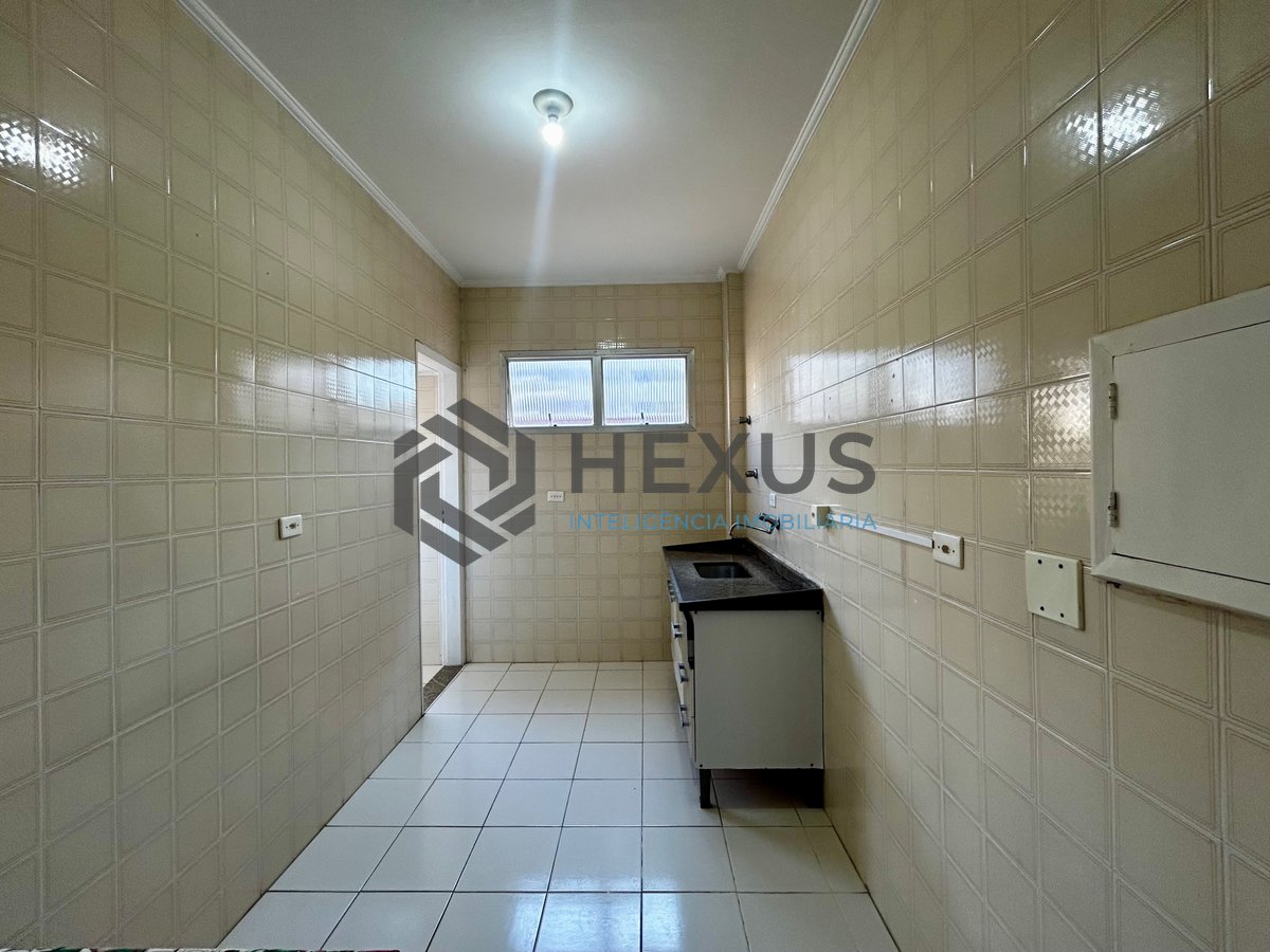 Foto 10 de Apartamento na Praia das Asturias, Guaruja