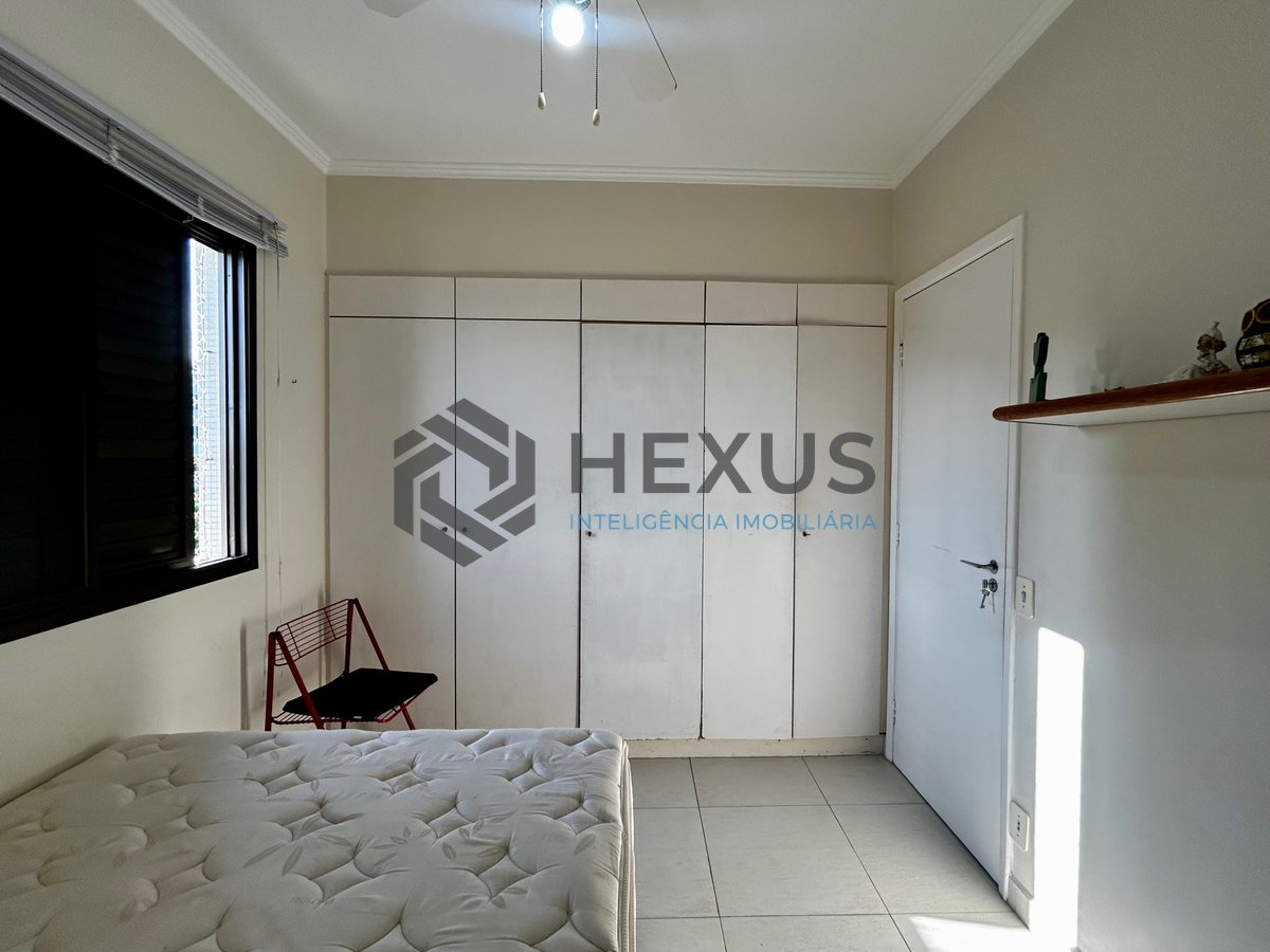 Foto 12 de Apartamento reformado com lazer na Praia da Enseada, Guaruja