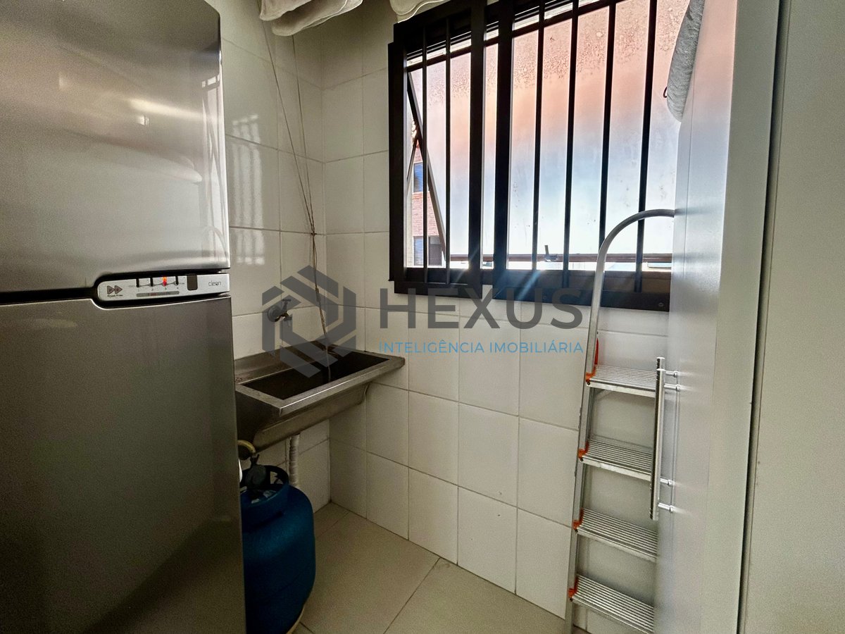 Foto 18 de Apartamento reformado com lazer na Praia da Enseada, Guaruja