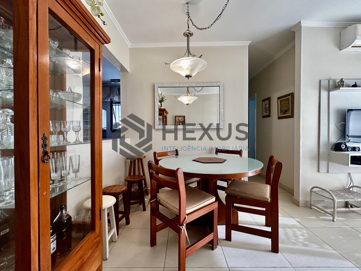 Foto 5 de Apartamento reformado com lazer na Praia da Enseada, Guaruja