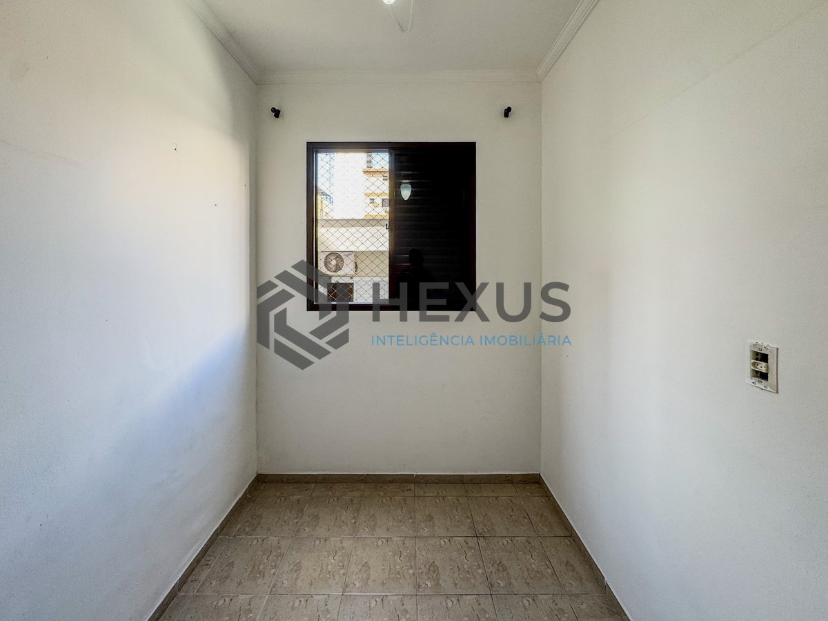 Foto 15 de Apartamento com varanda e despesas baixas na Praia das Asturias, Guaruja