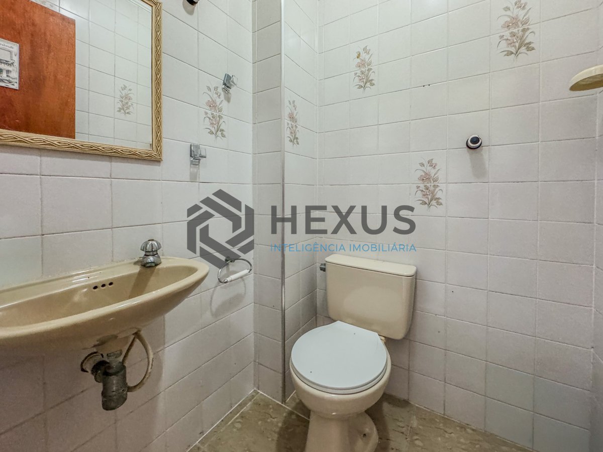Foto 21 de Apartamento com varanda e despesas baixas na Praia das Asturias, Guaruja