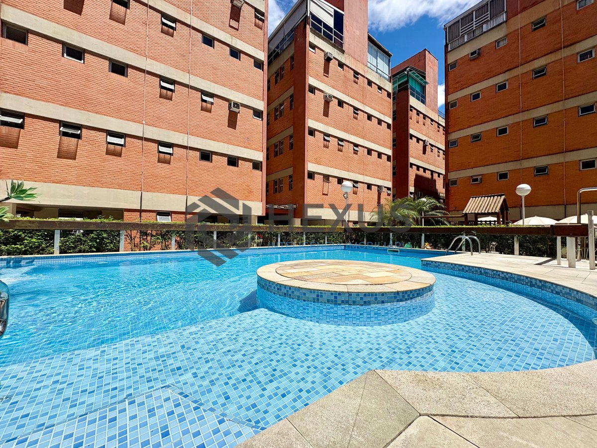 Foto 20 de Apartamento reformado com varanda na Praia da Enseada, Guaruja