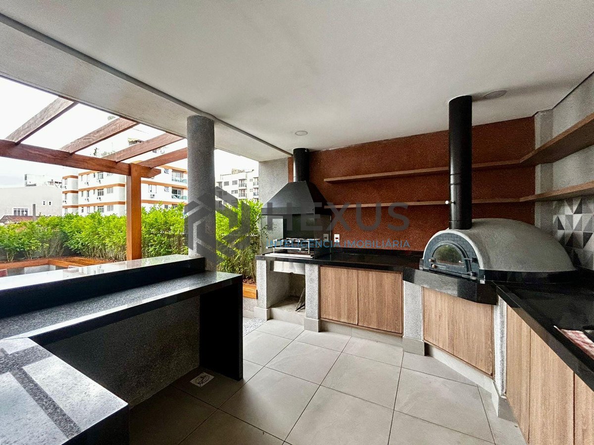 Foto 21 de Apartamento com varanda gourmet vista mar e lazer na Praia da Enseada, Guaruja