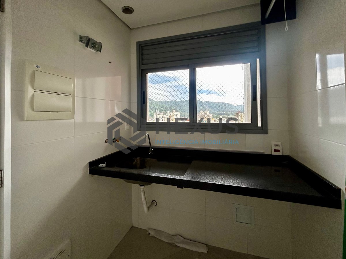 Foto 32 de Apartamento com varanda gourmet vista mar e lazer na Praia da Enseada, Guaruja