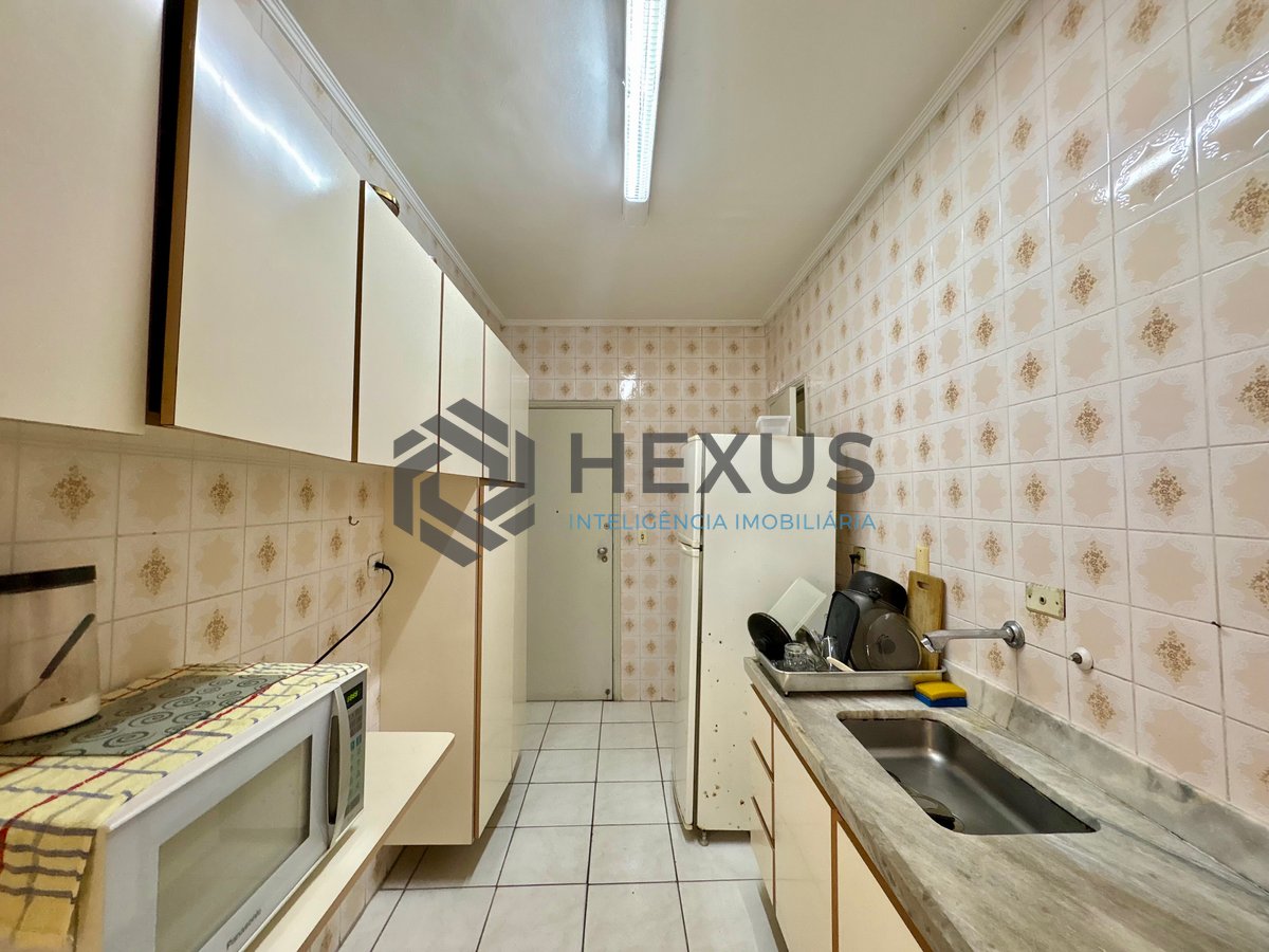 Foto 17 de Apartamento com varanda na Praia da Enseada, Guaruja