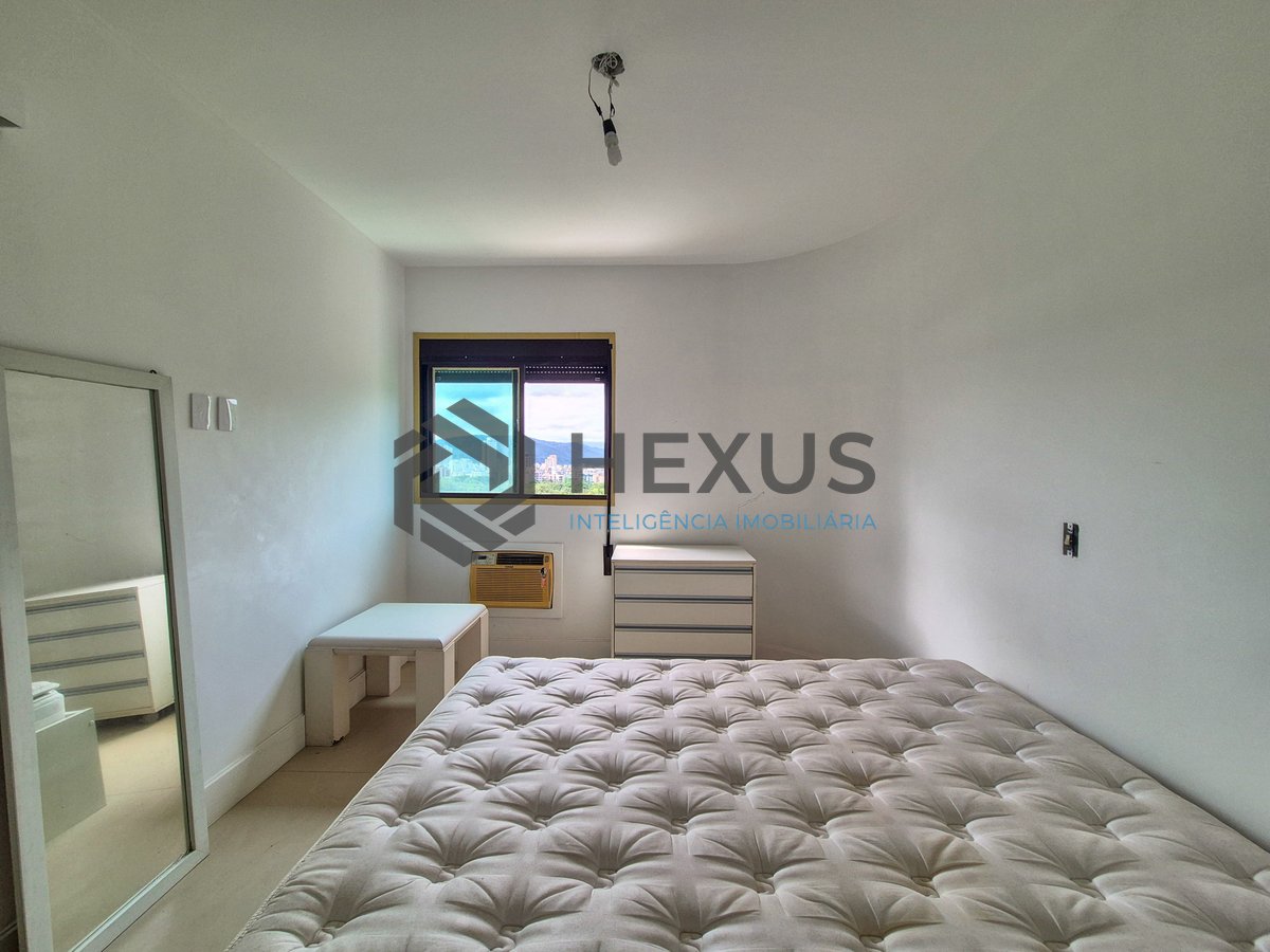 Foto 26 de Apartamento frente mar com varanda gourmet e lazer na Praia da Enseada, Guaruja