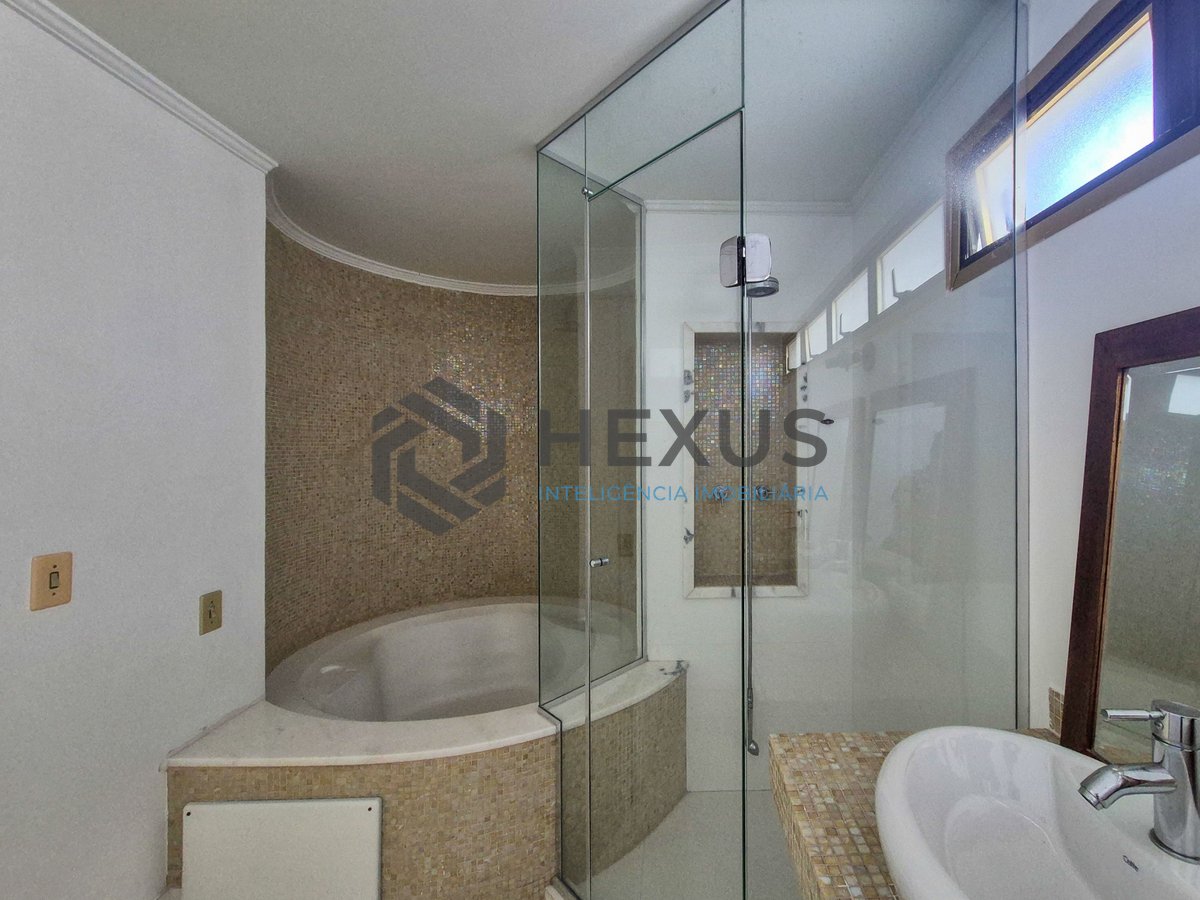 Foto 42 de Apartamento frente mar com varanda gourmet e lazer na Praia da Enseada, Guaruja