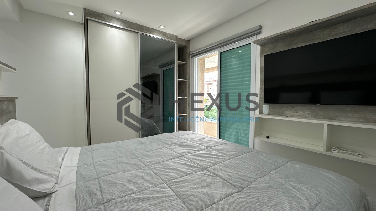 Foto 21 de Apartamento com varanda gourmet reformado na Praia da Enseada, Guaruja