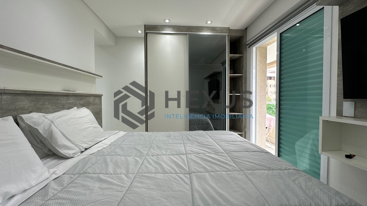 Foto 22 de Apartamento com varanda gourmet reformado na Praia da Enseada, Guaruja