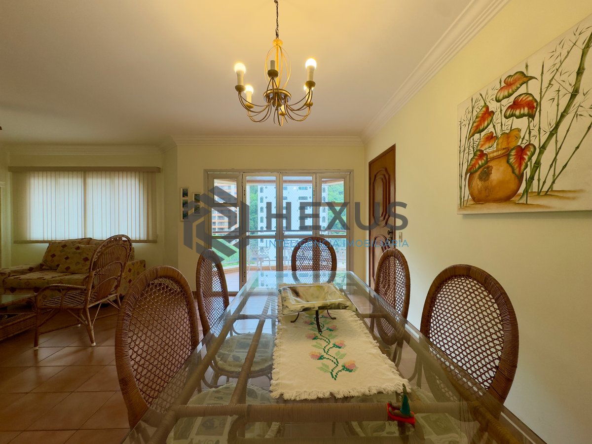 Foto 2 de Apartamento com varanda na Praia das Pitangueiras, Guaruja