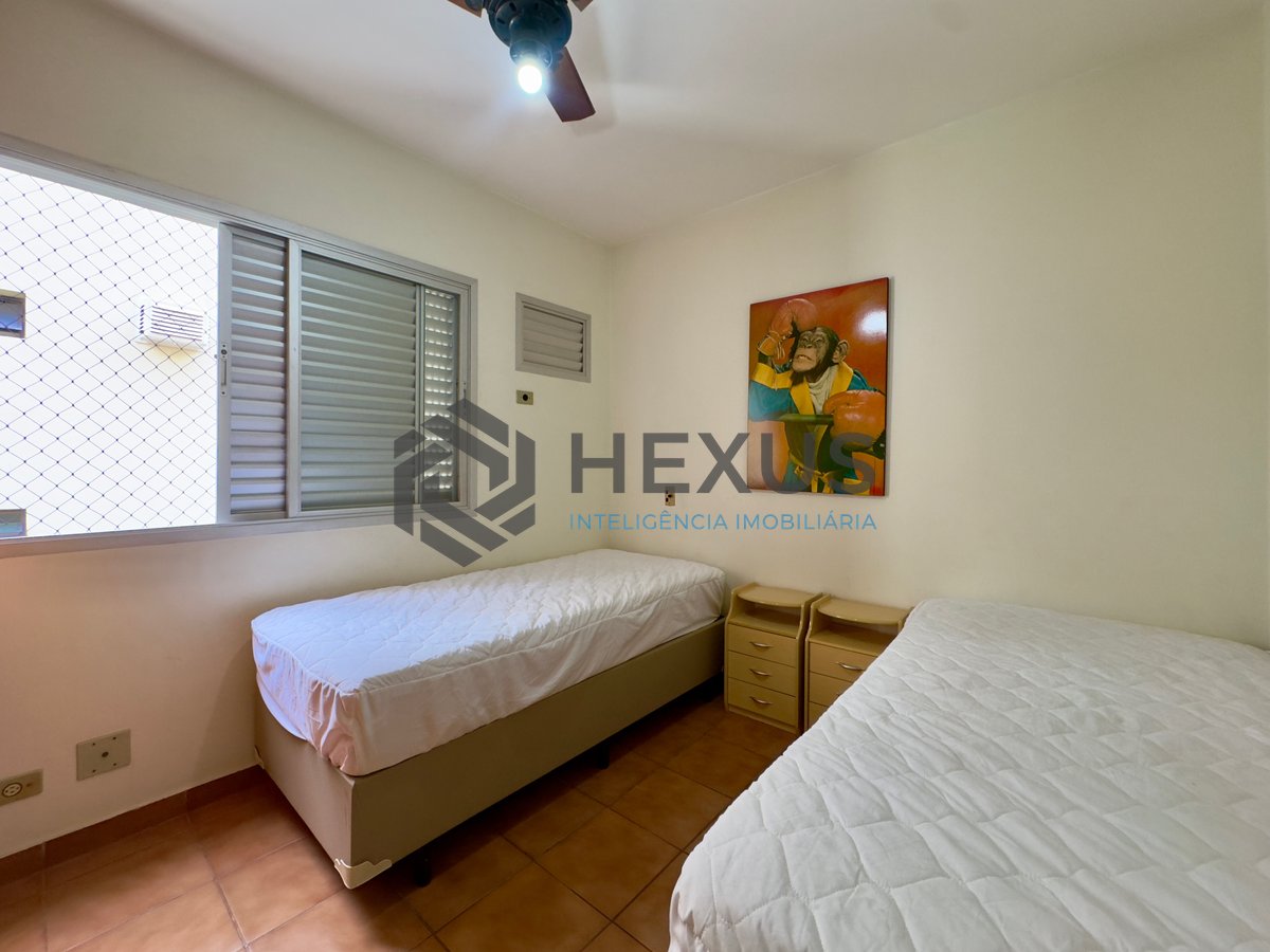 Foto 11 de Apartamento com varanda na Praia das Pitangueiras, Guaruja
