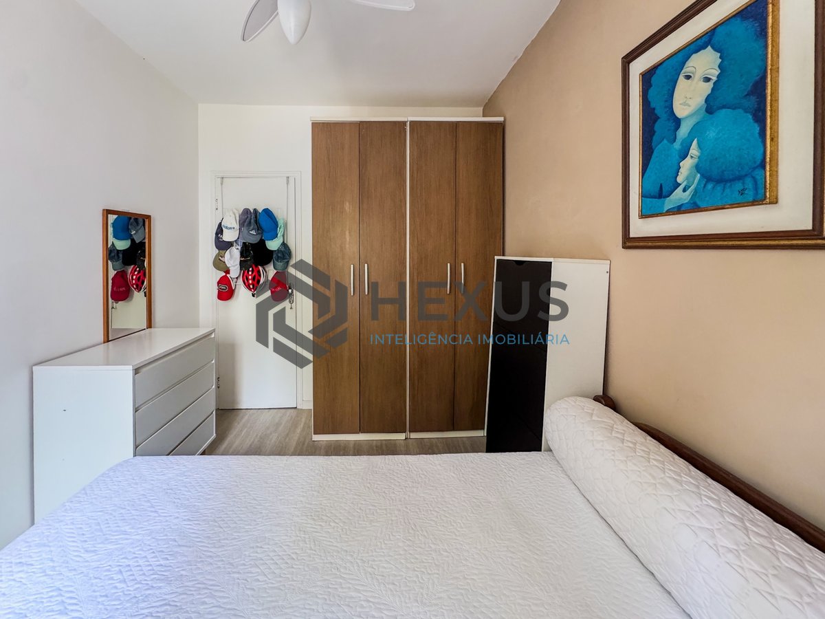 Foto 12 de Apartamento com varanda a 2 quadras da Praia das Astúrias, Guarujá