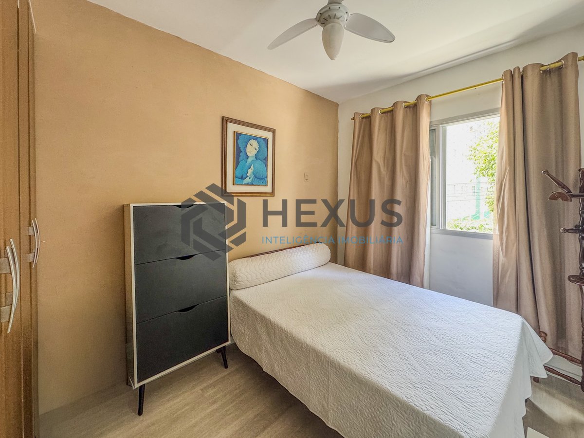 Foto 10 de Apartamento com varanda a 2 quadras da Praia das Astúrias, Guarujá