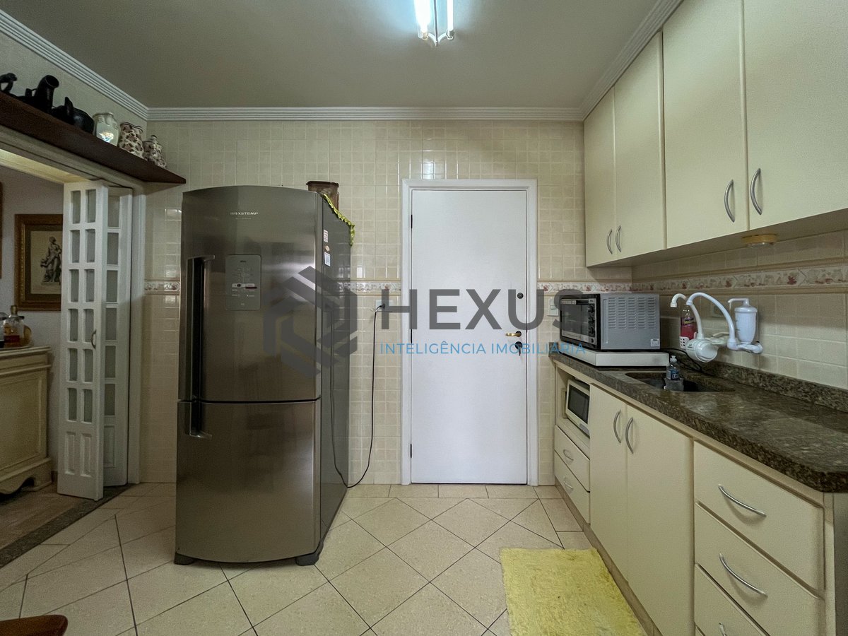 Foto 22 de Apartamento com varanda e lazer na Praia das Pitangueiras, Guaruja