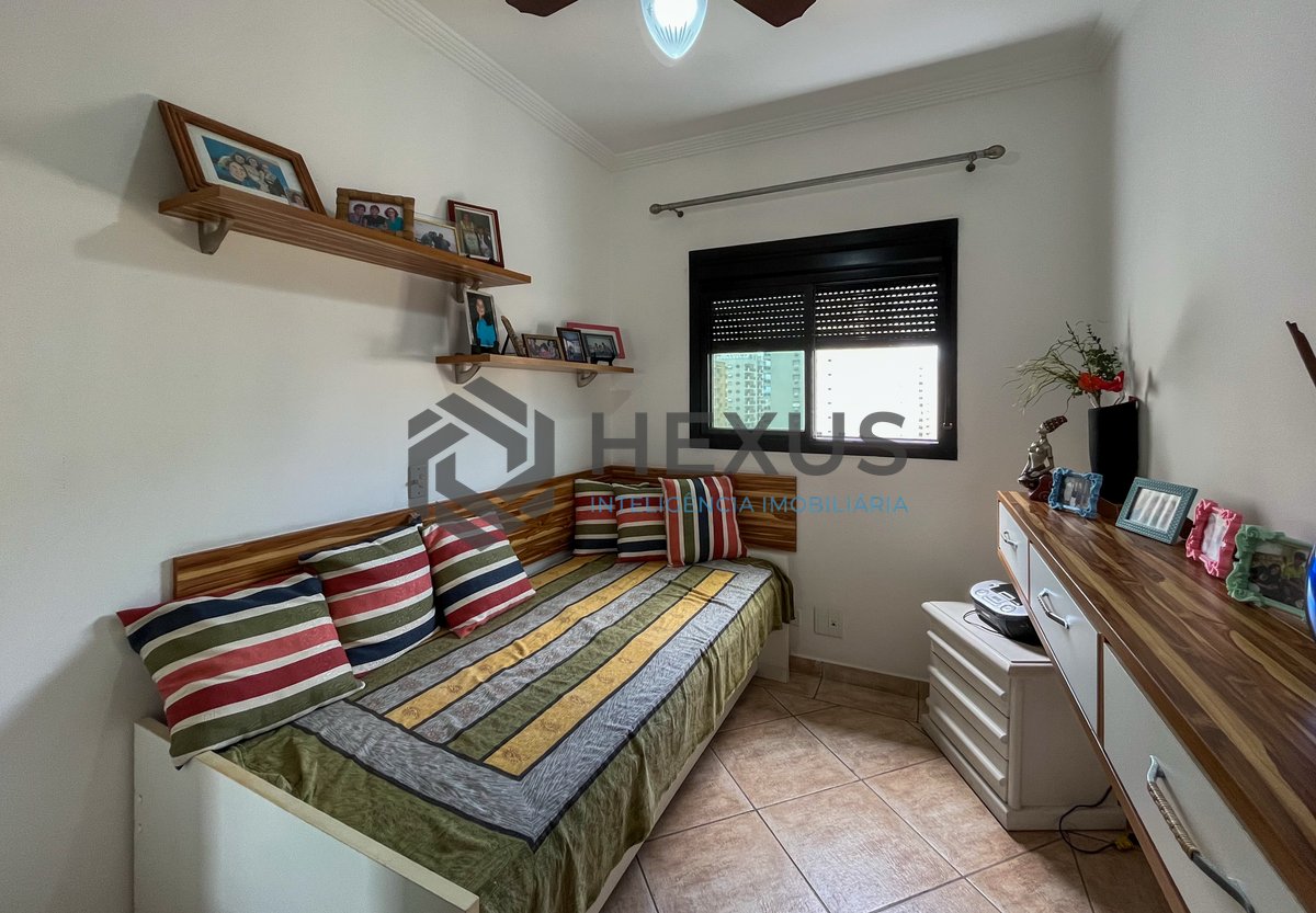 Foto 10 de Apartamento com varanda e lazer na Praia das Pitangueiras, Guaruja